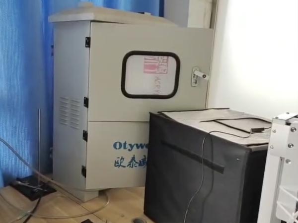 �U���������rģ�M���